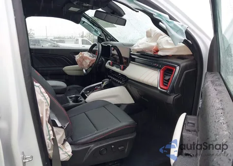 2024 GMC Canyon 4Wd At4X z USA, uszkodzony, nr VIN 1GTP6EEK2R1166905